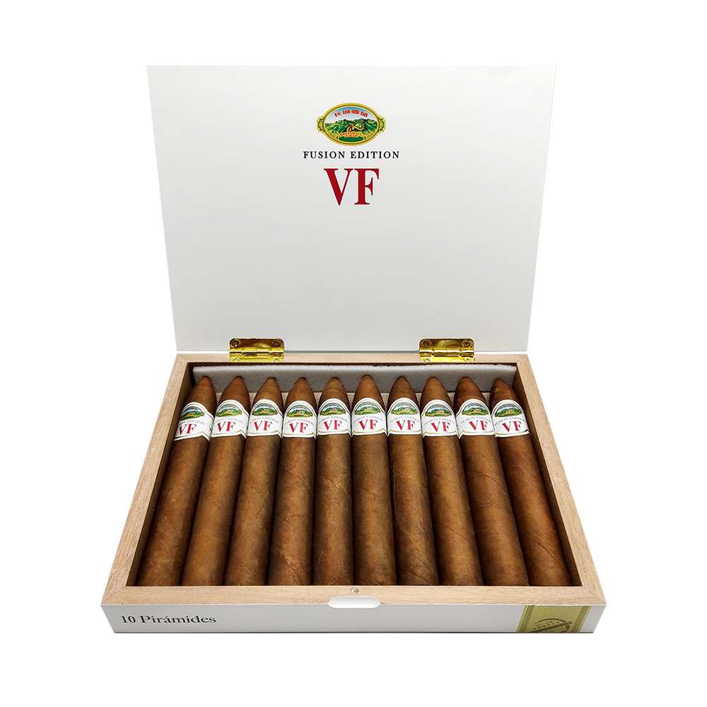 <div class="SPT1">唯佳长城(唯佳联名版金字塔) (10支/盒)</div><br><div class="SPT2">VEGAFINA GREAT WALL FUSION EDITION PIRAMIDE</div>
